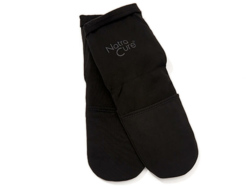 Paar zwarte cold therapy socks van natracure