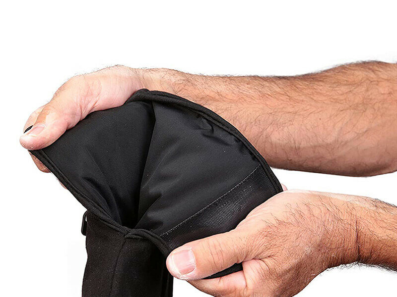 Koudetherapie want zwart met zachte lycra binnenvoering en klittenbandsluiting