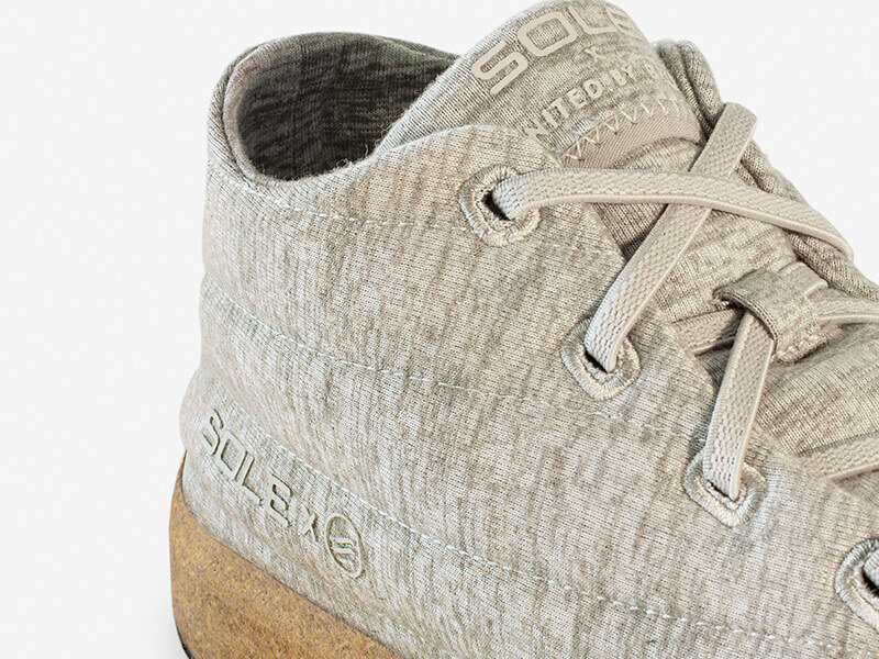 Details sole chukka jasper beige met elastische veters merinowol kurk zool