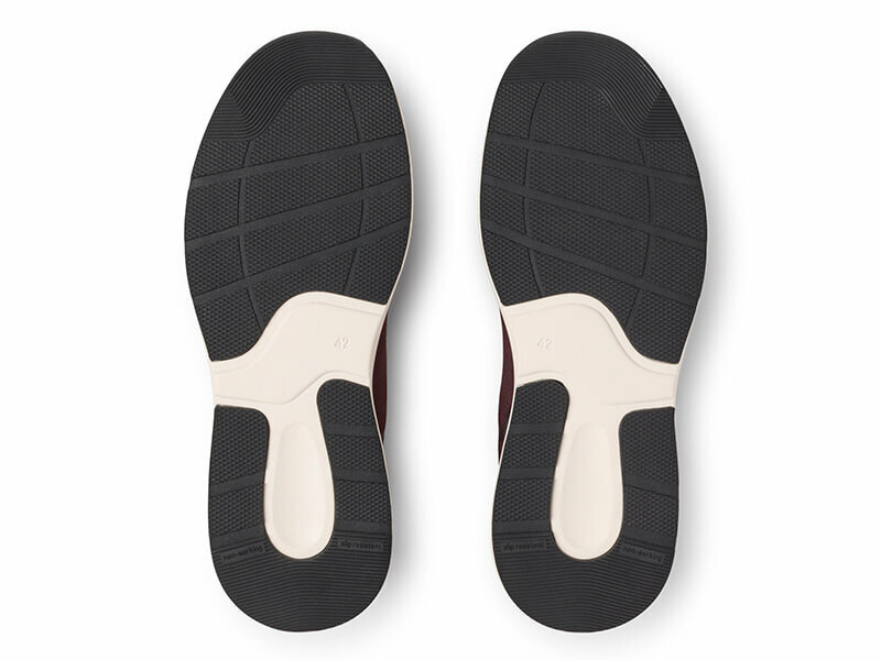 Sneaker schoen vinter wijnrood anti slip zolen zwart wit