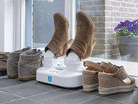 Maak jij wel eens je schoenen schoon? Maak jij wel eens je schoenen schoon?
